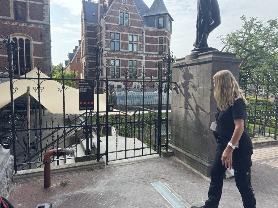 Dranger op tuinhekken museum amsterdam