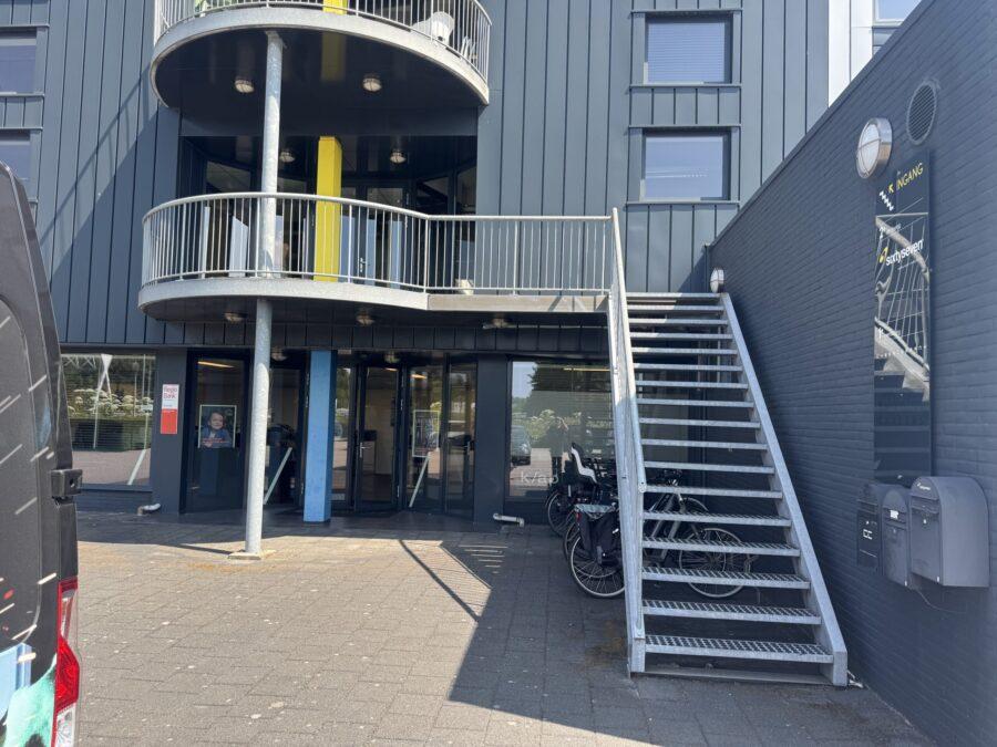 Stalen trap ECC in Beverwijk vervangen door een beloopbare trap