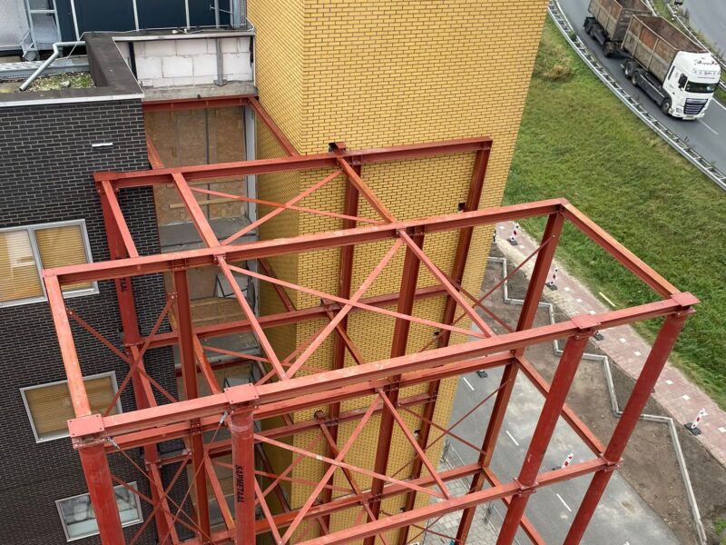 Stalen Constructie Uitbreiding Medische kliniek Velsen